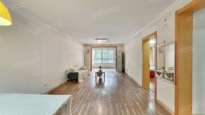 龙锦苑东一区二手房实景图