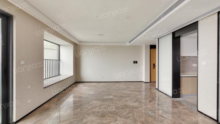 华润未来之城一期二手房实景图