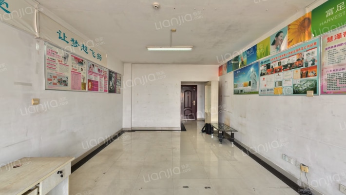 鑫政大厦二手房实景图