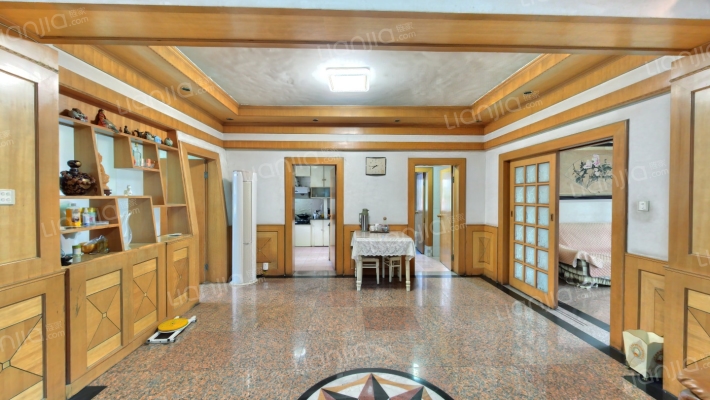 勤劳巷5号楼二手房实景图