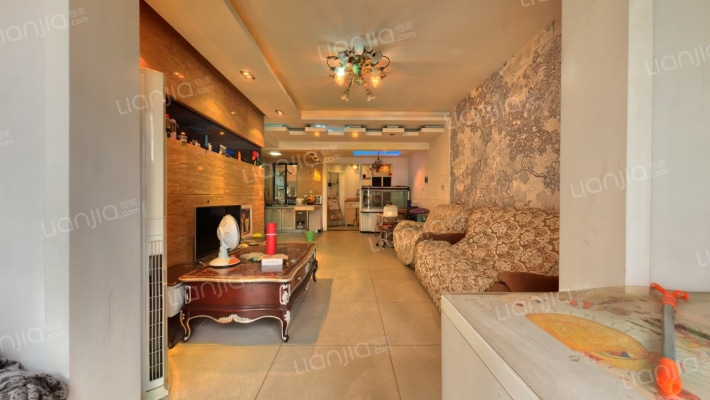 世纪金沙二手房实景图