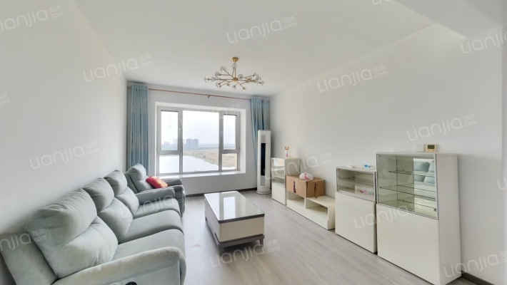 国兴团泊湖墅二手房实景图