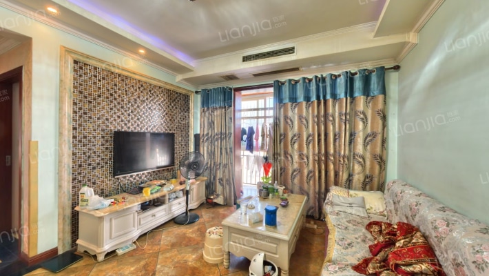 新怡家园二手房实景图