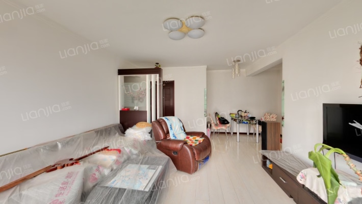 水晶城一期二手房实景图