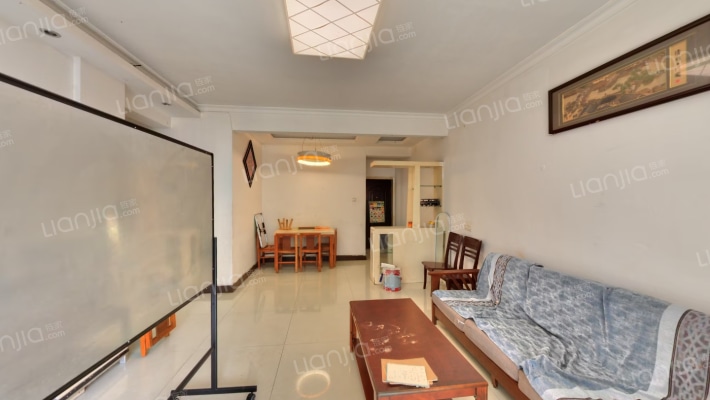 加州阳光东区二手房实景图