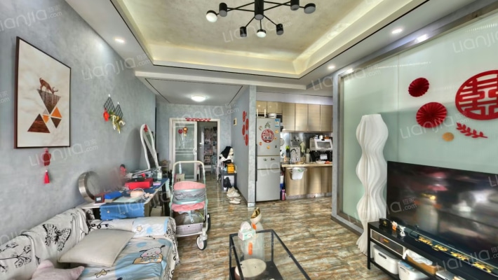 君临天下二手房实景图