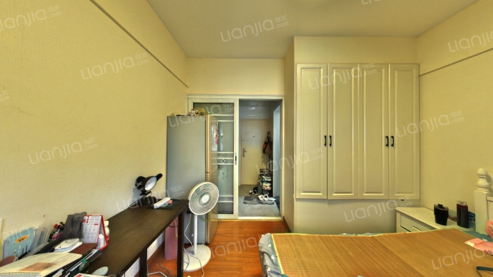 月半湾青年公寓二手房实景图