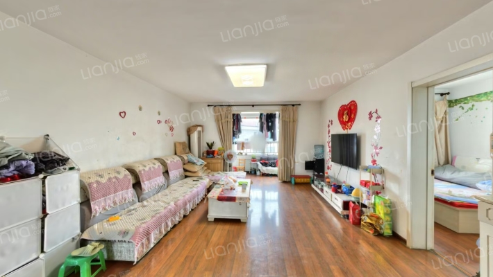 静湖花园东区二手房实景图