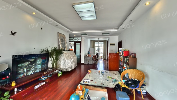 龙山水榭二手房实景图