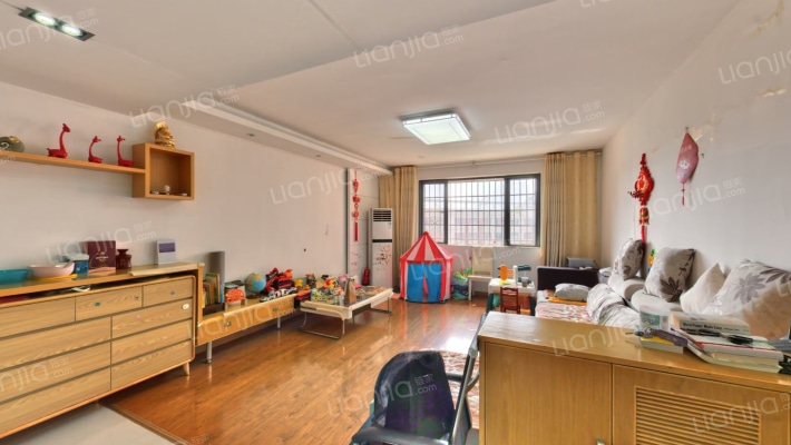 香溢豪庭二手房实景图