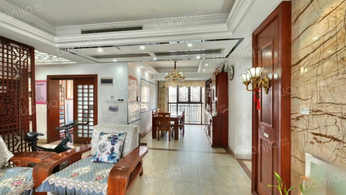 和泓梅溪四季二手房实景图