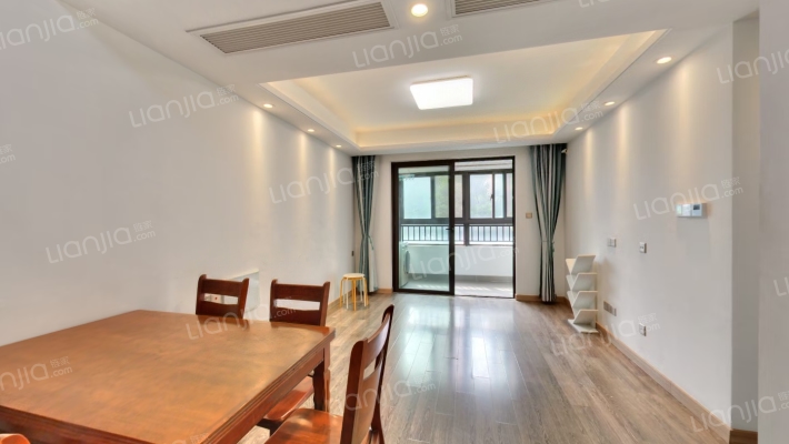 新保弘领东苑B区二手房实景图