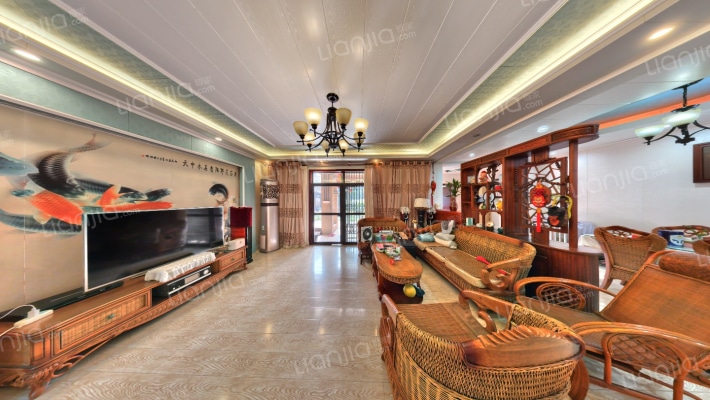 橘郡礼顿山二手房实景图