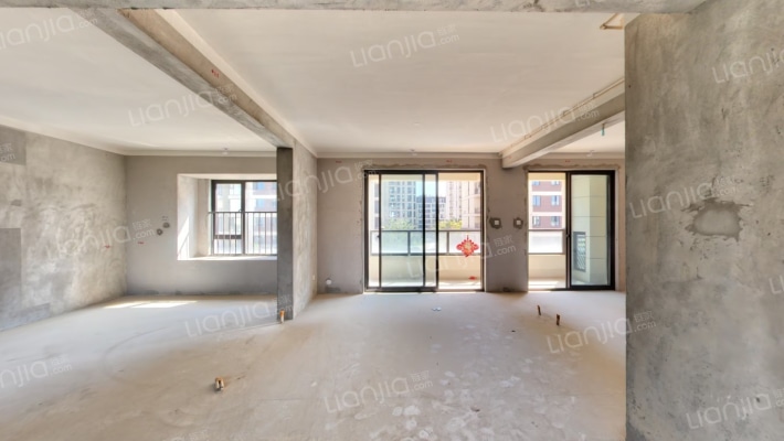 逸湾小筑二手房实景图