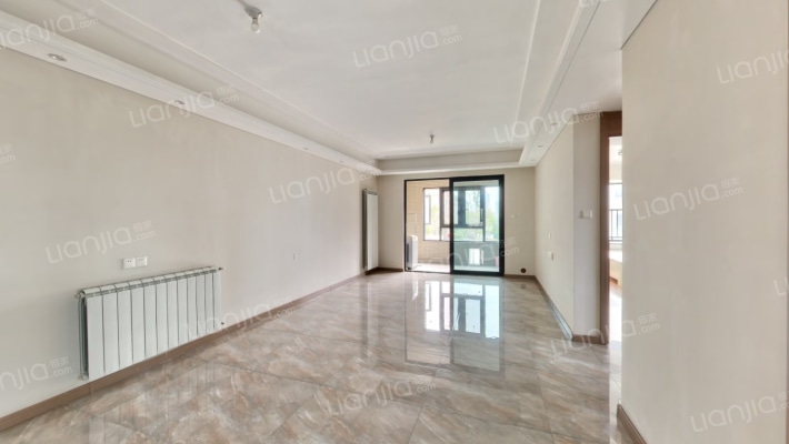 保利香颂四期二手房实景图