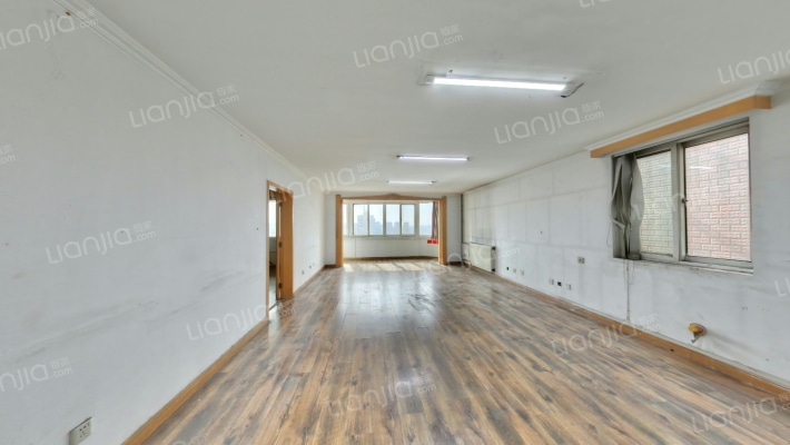 荣宁园二手房实景图