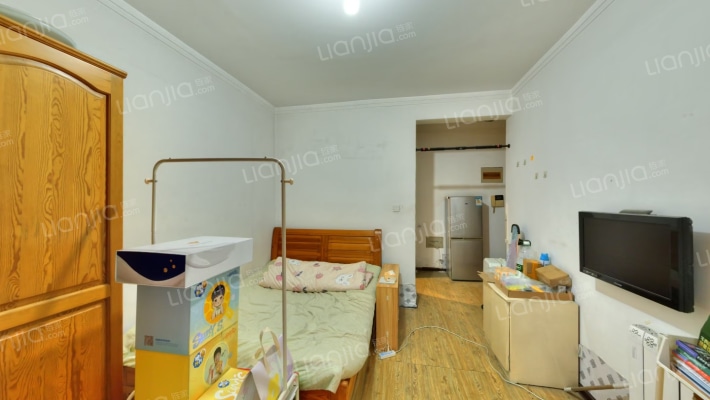 群星莱骊一二期二手房实景图