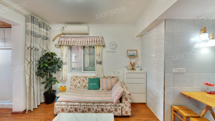 青橙267二手房实景图