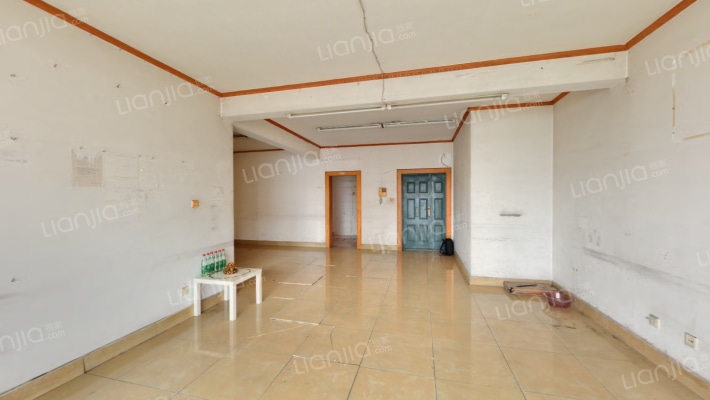 南岸一家二手房实景图