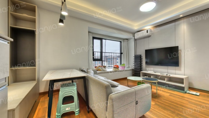 人居万新峰荟二手房实景图