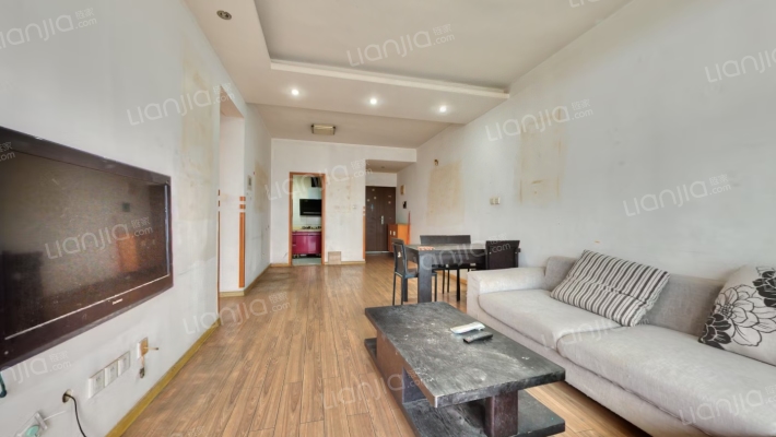 锦城名都二手房实景图