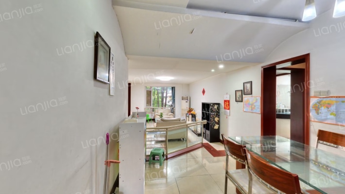 新龙苑东区二手房实景图