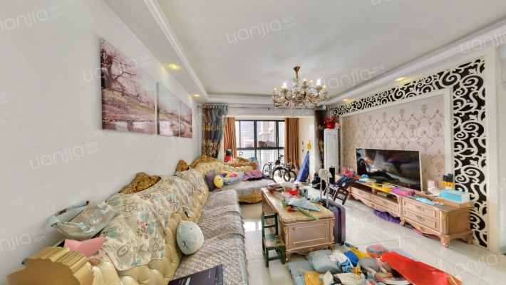 恒基凯旋门二手房实景图