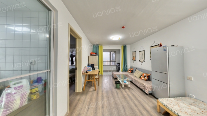 万科劝学里二手房实景图