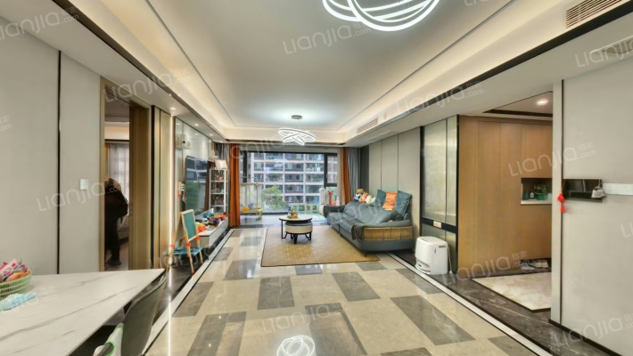 中南樾府二手房实景图