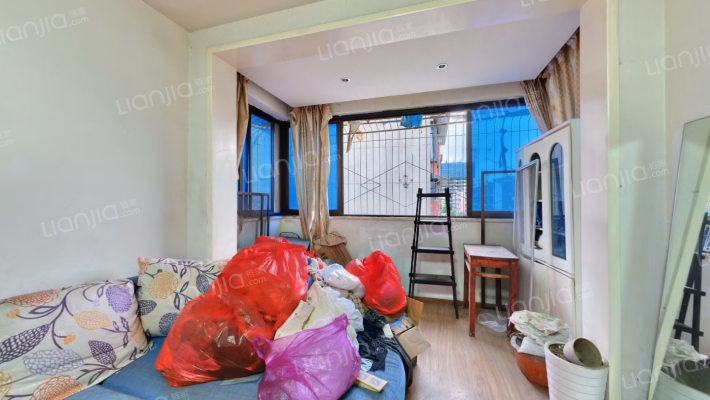 水碾河社区二手房实景图