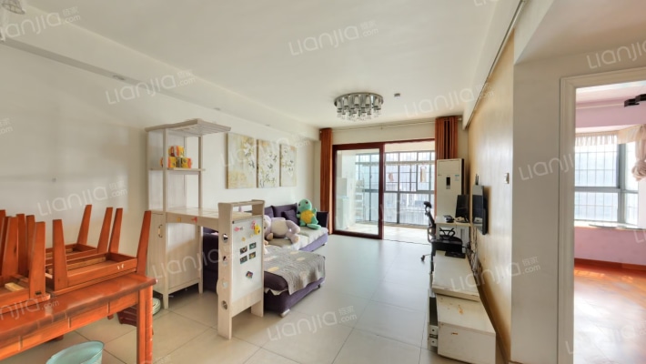 华银天际二期B区二手房实景图