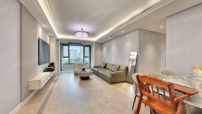 海信依云小镇格林二手房实景图