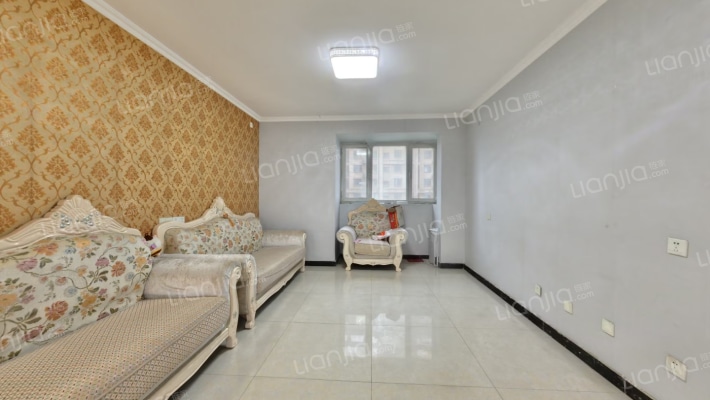 帝华凯旋城二手房实景图