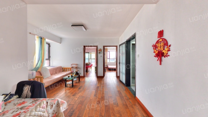 青龙新苑二手房实景图