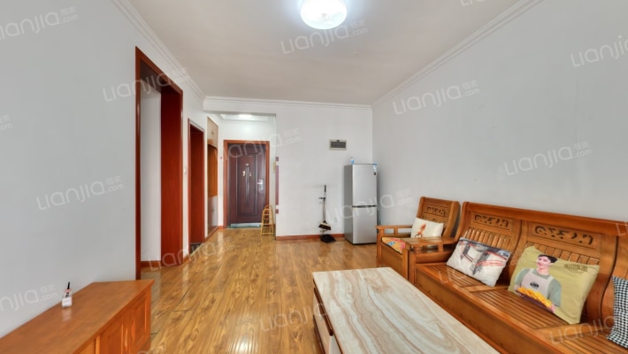 东李新苑二手房实景图