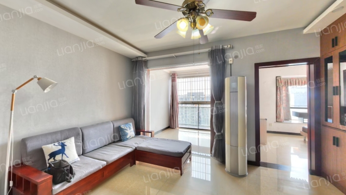 沛鑫四季香山小区二手房实景图