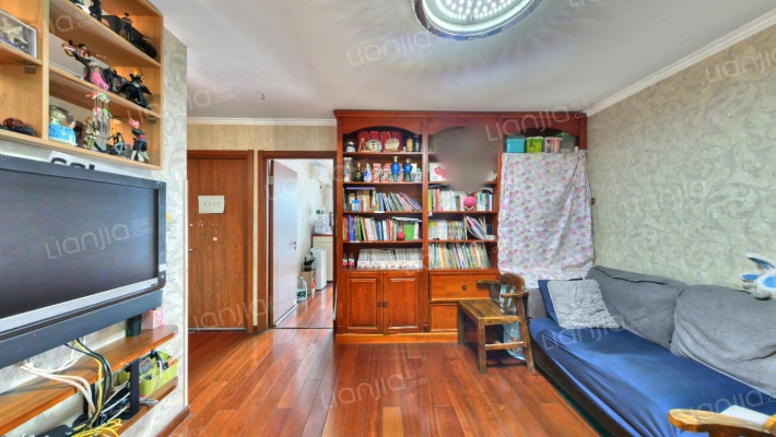 富润家园二手房实景图