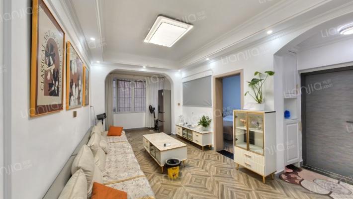 龙王庙南街19号二手房实景图