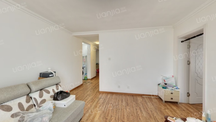 虎山花苑B区二手房实景图