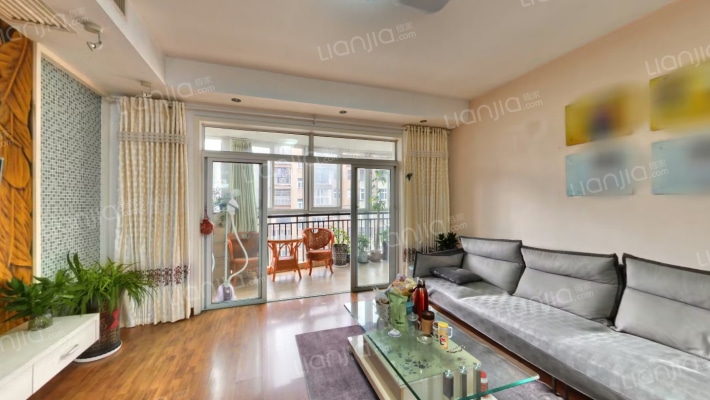 玉龙国际花园二手房实景图