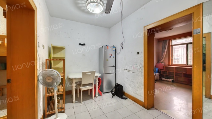 高速公路卫岗小区二手房实景图