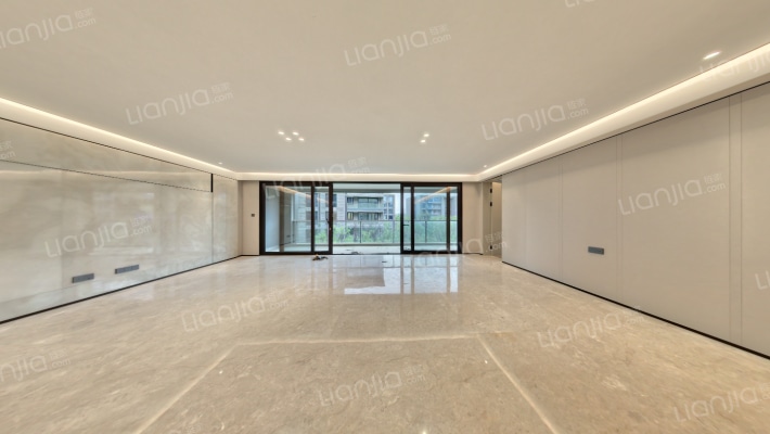 万科·拾谧森语二手房实景图