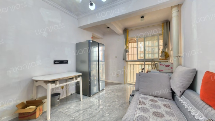 隆兴嘉苑二手房实景图