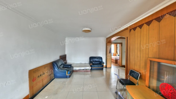 海兰公寓二手房实景图