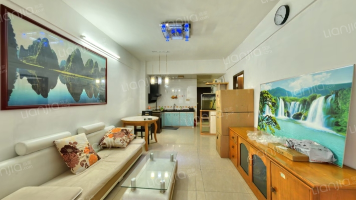 海鹰大厦二手房实景图