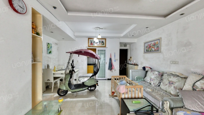 在水一方二手房实景图