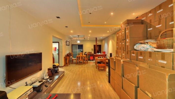 香山花园B区二手房实景图