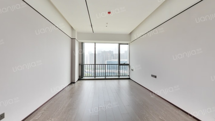 华侨城欢乐滨江二手房实景图