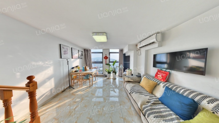 玖玖国际财富中心二手房实景图