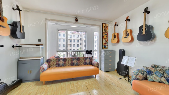 廊桥水岸二手房实景图